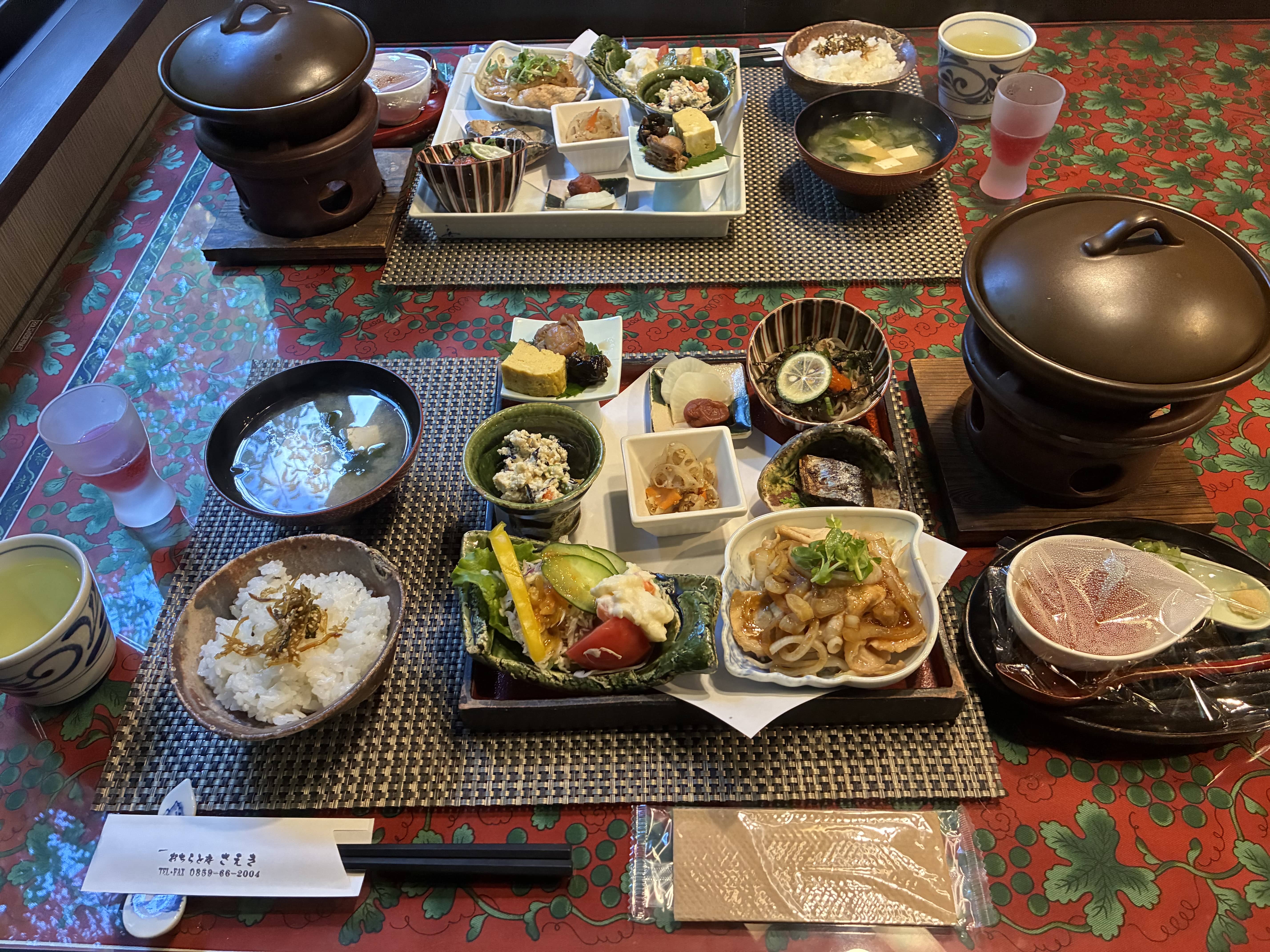 おちらと昼ごはんの写真